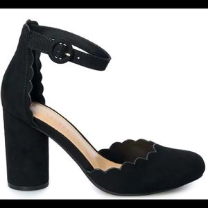 Lauren Conrad Pump 👠🖤